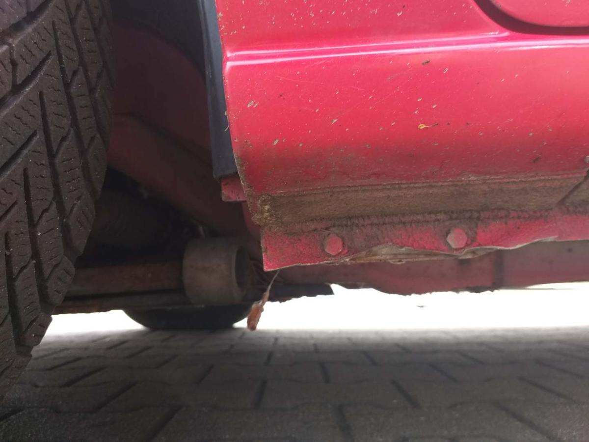 Ford Fusion Kotflügel vorn links Rot Facelift Bj.2007